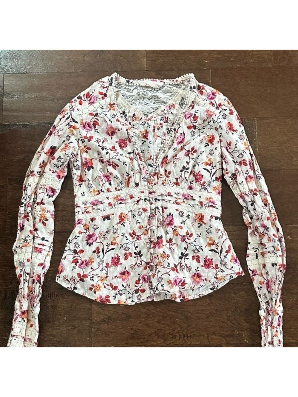 Anthropologie-Floral lace long sleeve blouse-Size 4-EUC - Picture 8 of 13